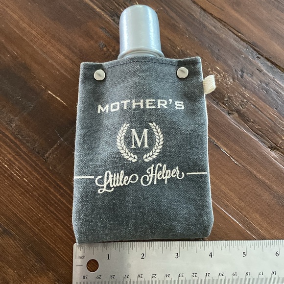 🍷MOTHER’S LITTLE HELPER canvas insulated flask! NEW! - Picture 7 of 7